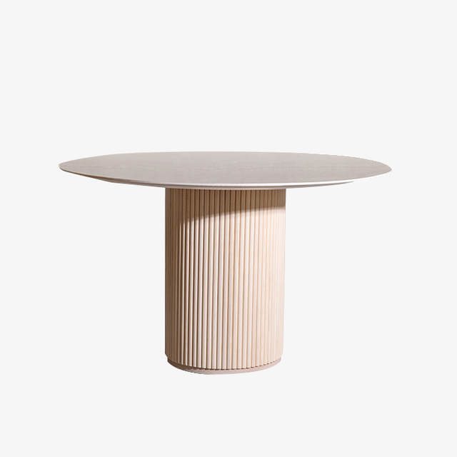 Moderner runder Esstisch mit Marmorplatte und Holzsockel für das Esszimmer in der Küche