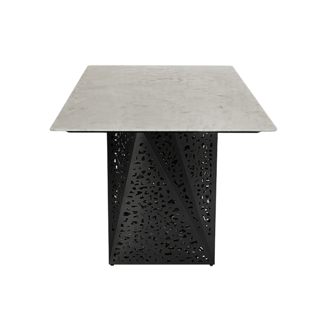 Moderner Esstisch mit Marmorplatte und Beinen aus Edelstahl. Esszimmermöbel