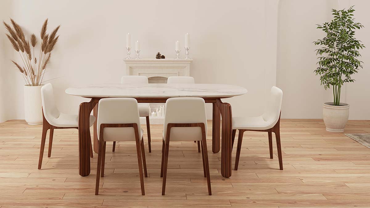 Die klassische Mischung aus rechteckigen Marmor-Esstischen und ledergepolsterten Esszimmerstühlen