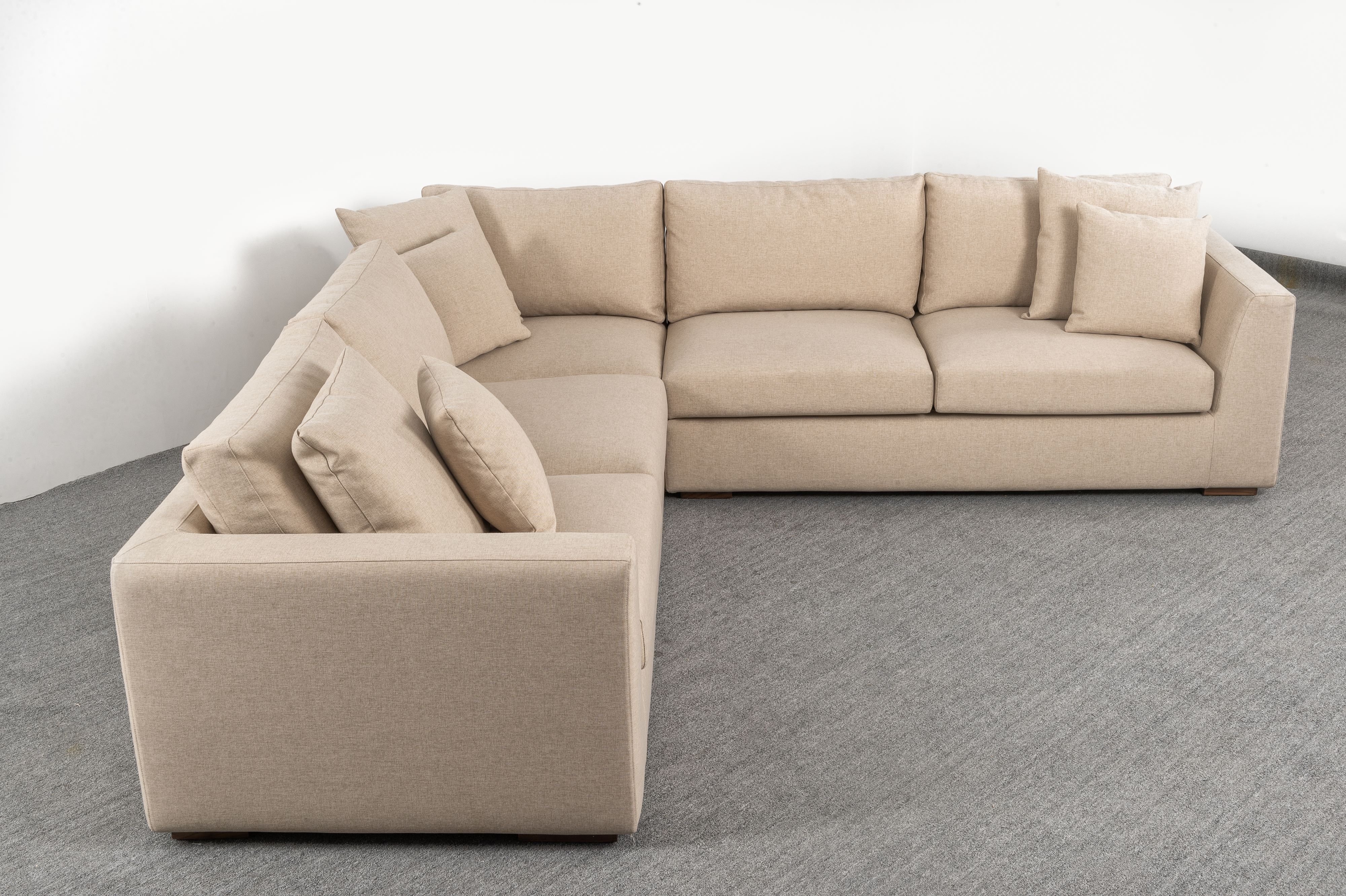 Italienische Möbel, modernes L-förmiges Sofa-Set aus Stoff