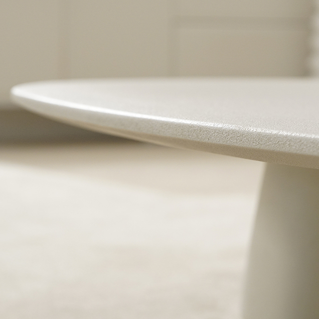 Zeitgenössischer Couchtisch aus Fiberglas für das Wohnzimmer